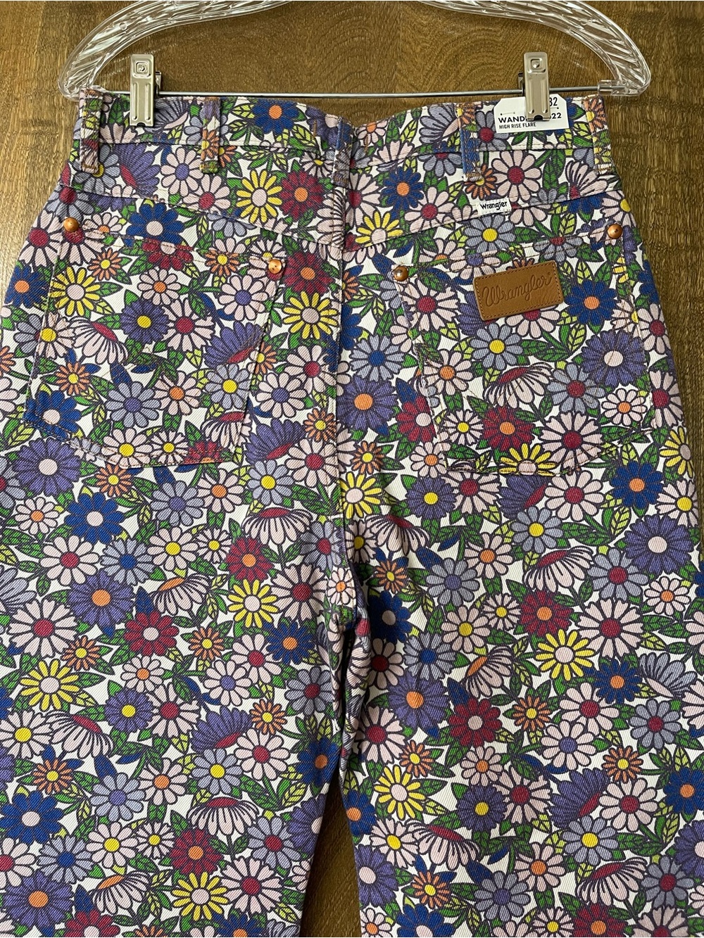 Wrangler Wanderer Size 30 Floral High Rise Wide Flare Leg Jeans NWT - Picture 6 of 8